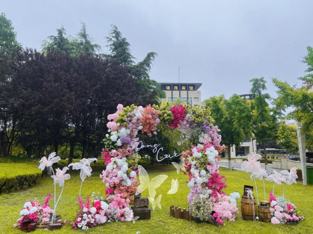 Qingdao Royal Garden Hotel Екстер'єр фото