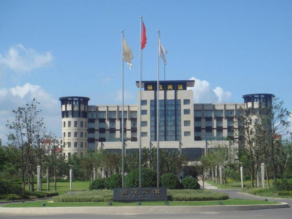 Qingdao Royal Garden Hotel Екстер'єр фото