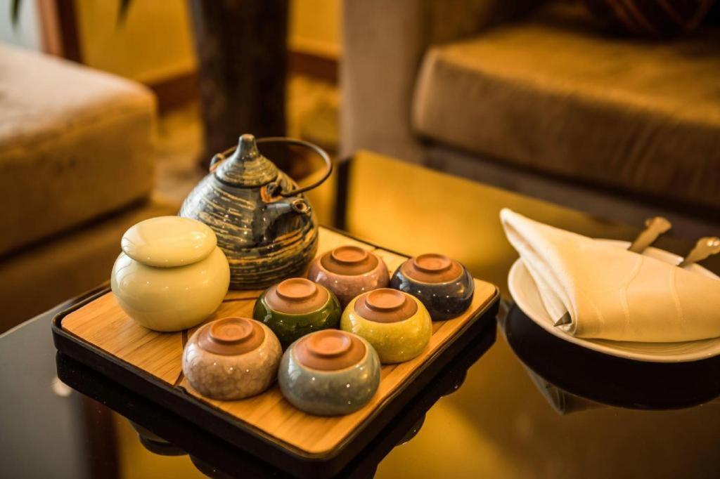Qingdao Royal Garden Hotel Екстер'єр фото