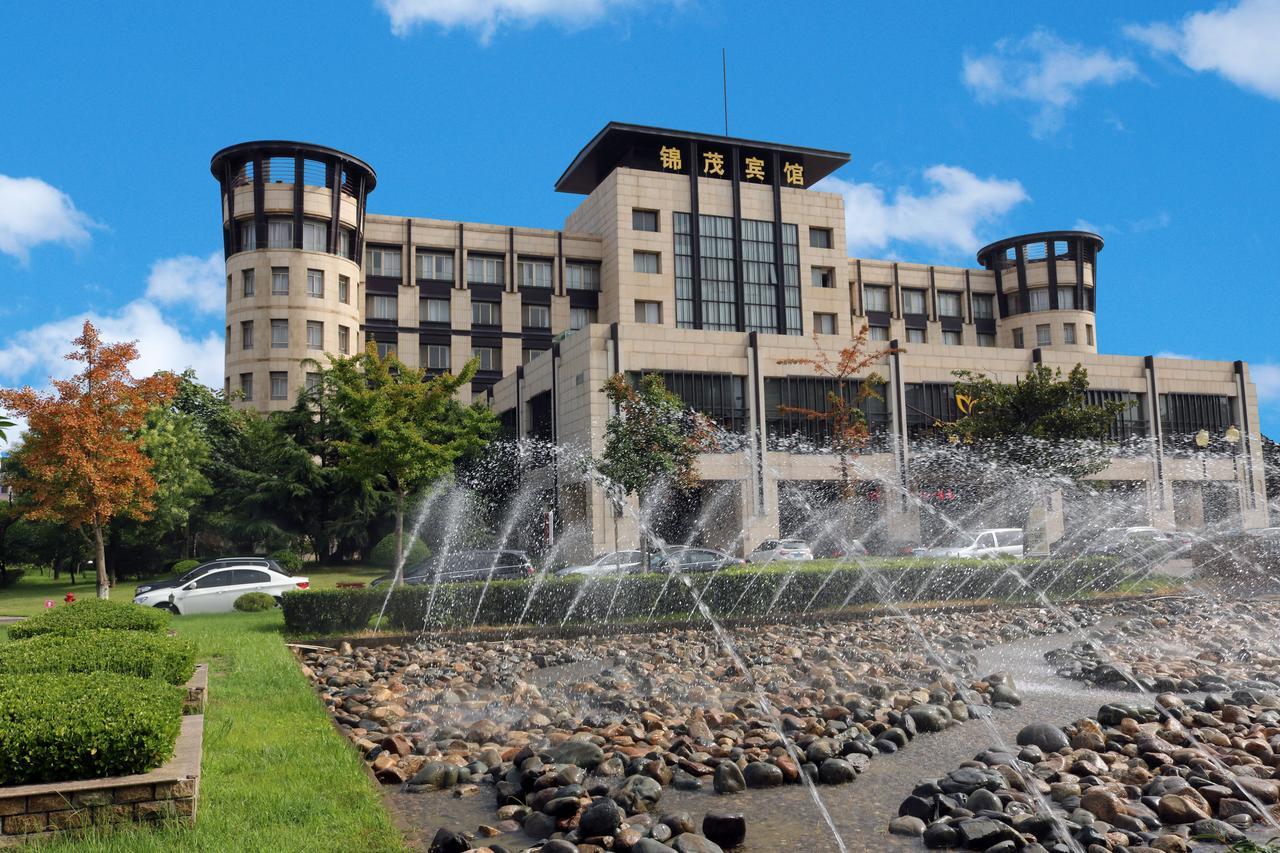 Qingdao Royal Garden Hotel Екстер'єр фото